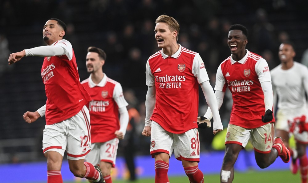 王长庆回应“摘桃”：启蒙不是我带的就算摘桃？我们考察了200多人（被质疑“摘桃”，王长庆回应：启蒙并非我带，何来摘桃？我们考察过200多人）