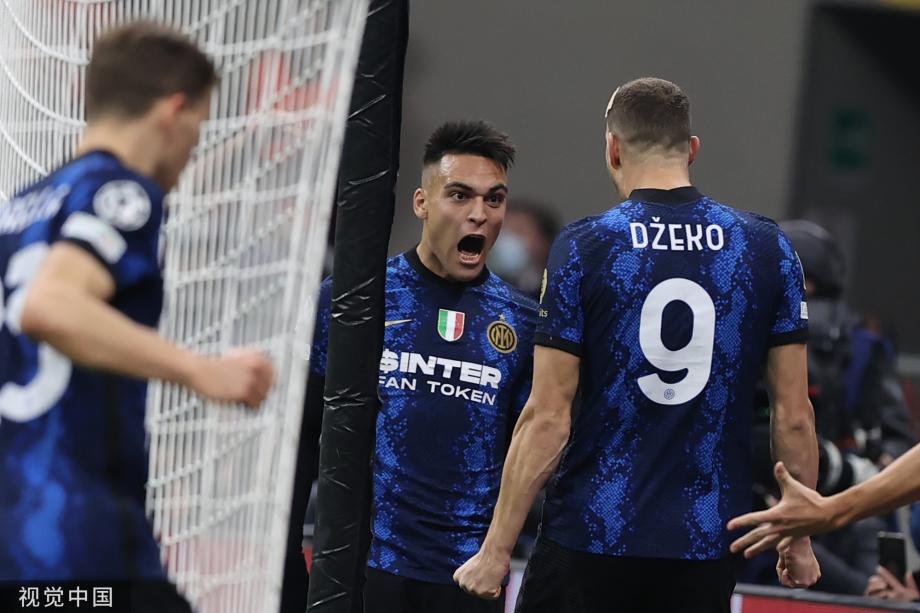 欧冠赛场精彩瞬间：巴萨2-0战胜国际米兰,（欧冠名场面：巴萨2-0力克国际米兰）