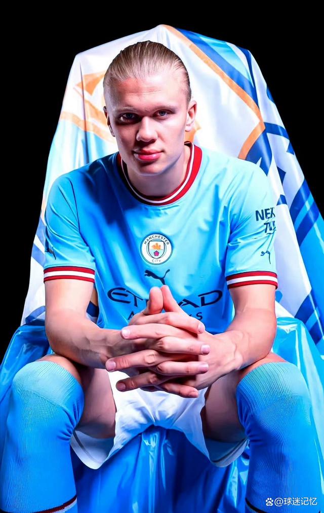 豪门俱乐部官宣主帅续约，合同长达三年（豪门球队官宣与主帅续约，三年长约达成）